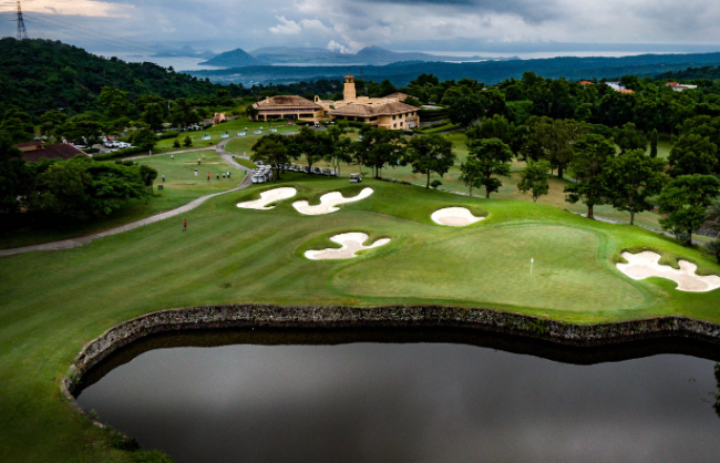 Splendido Taal Golf Club